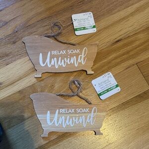 NWT Bundle of 2 - Ashland “Relax Soak Unwind” Bathtub Wall Decor 🛀 🛁